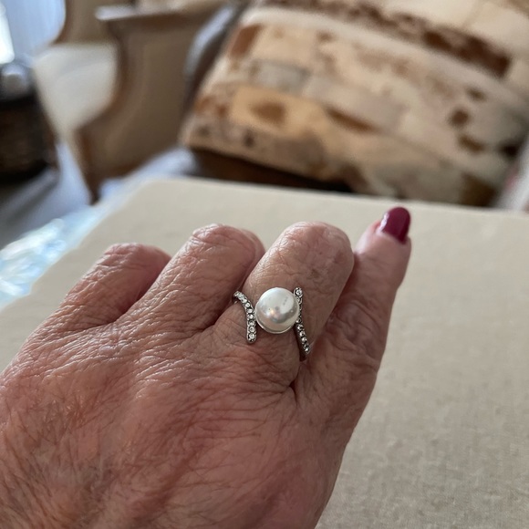 Elegant Vintage Pearl Zircon Ring in Silver Size 8 - NEW - Picture 2 of 12